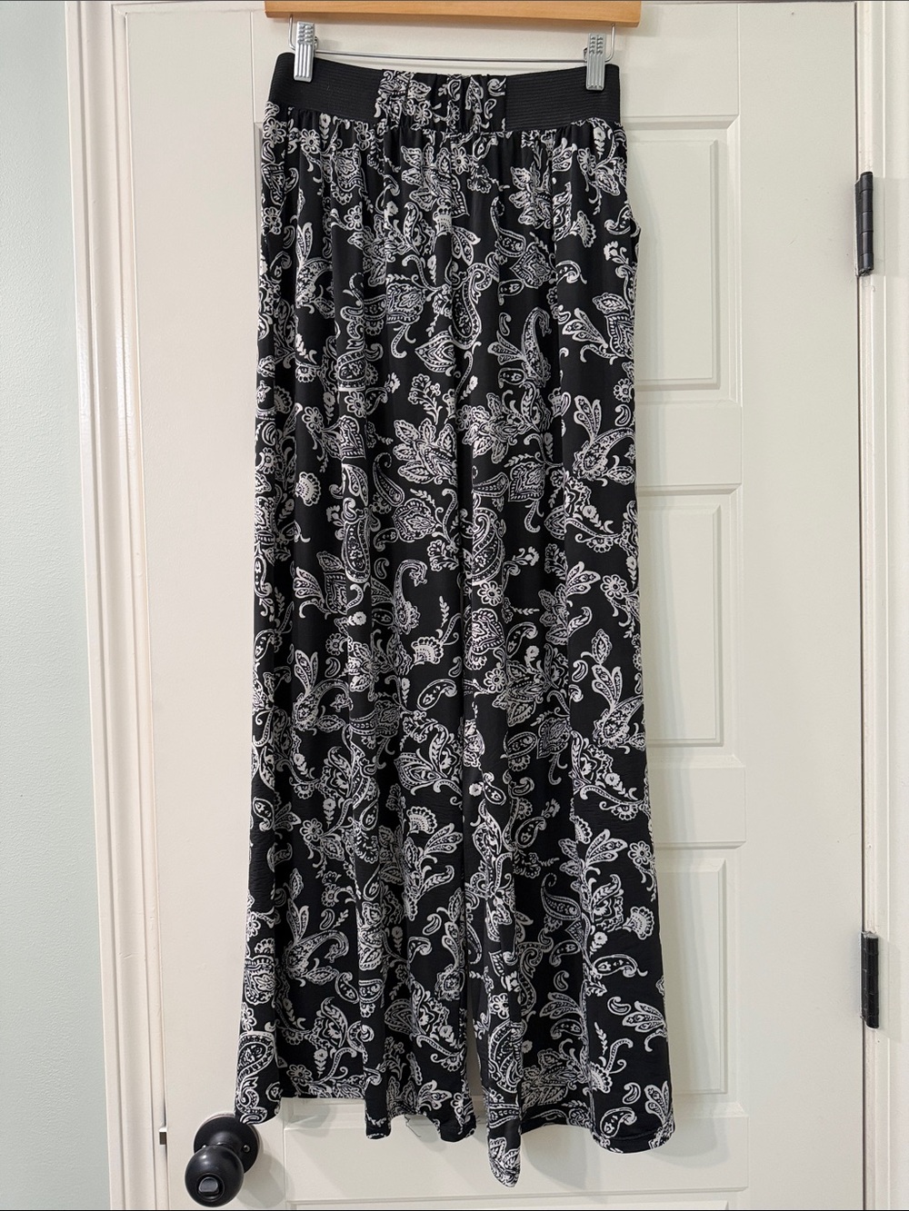 Silky Paisley Palazzo Pants w/ Pockets!